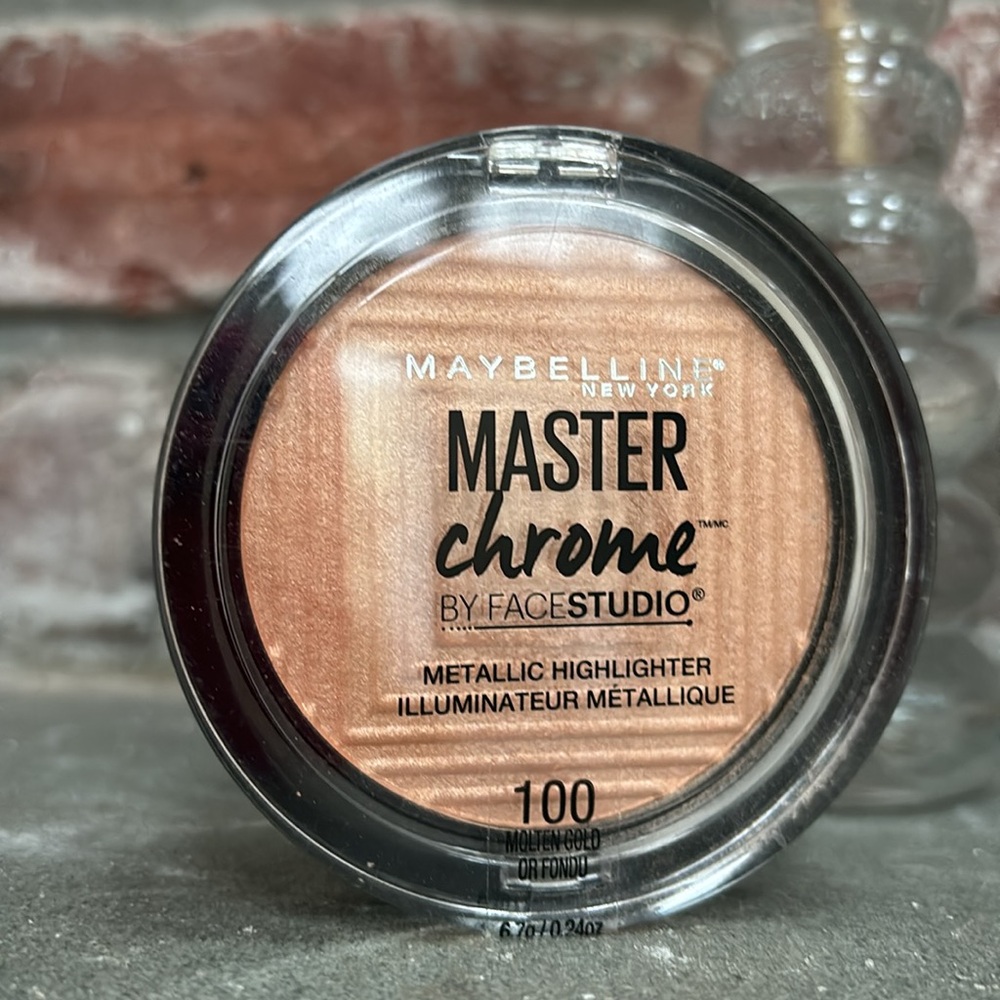NEW Molten Gold Maybelline Master Chrome Metallic Highlighter Powder #100